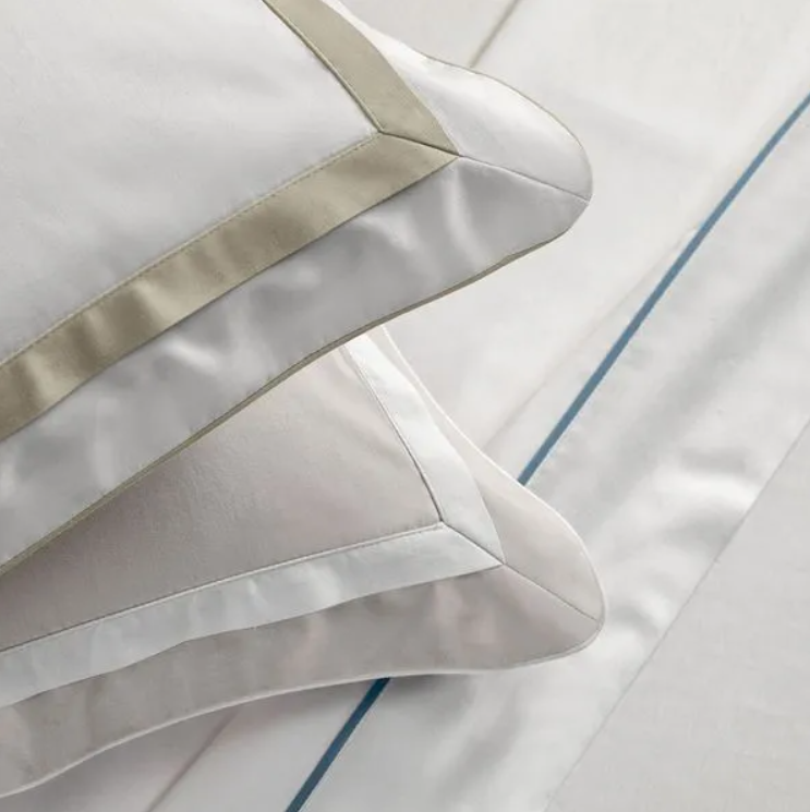 Jogo de Cama 300 Fios 100% Algodão Lara Prata/Branco - Image 4
